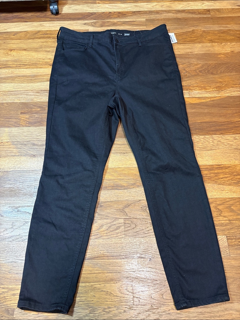 Old Navy 20-24 Black rockstar super skinny Jeans